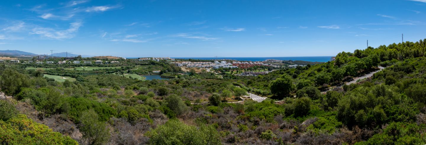 Casares Lake Essence — 23
