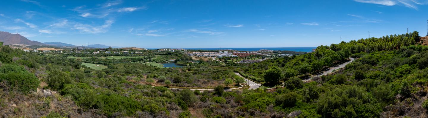 Casares Lake Essence — 24