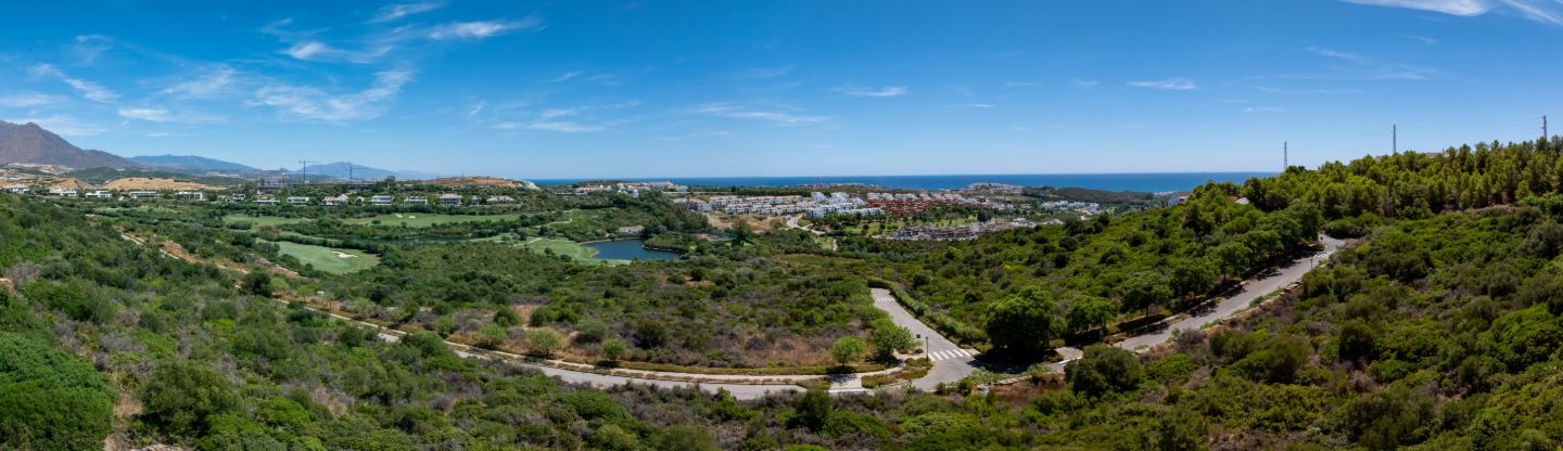 Casares Lake Essence — 25
