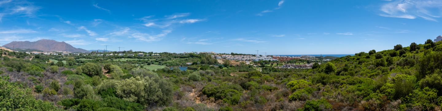 Casares Lake Essence — 30