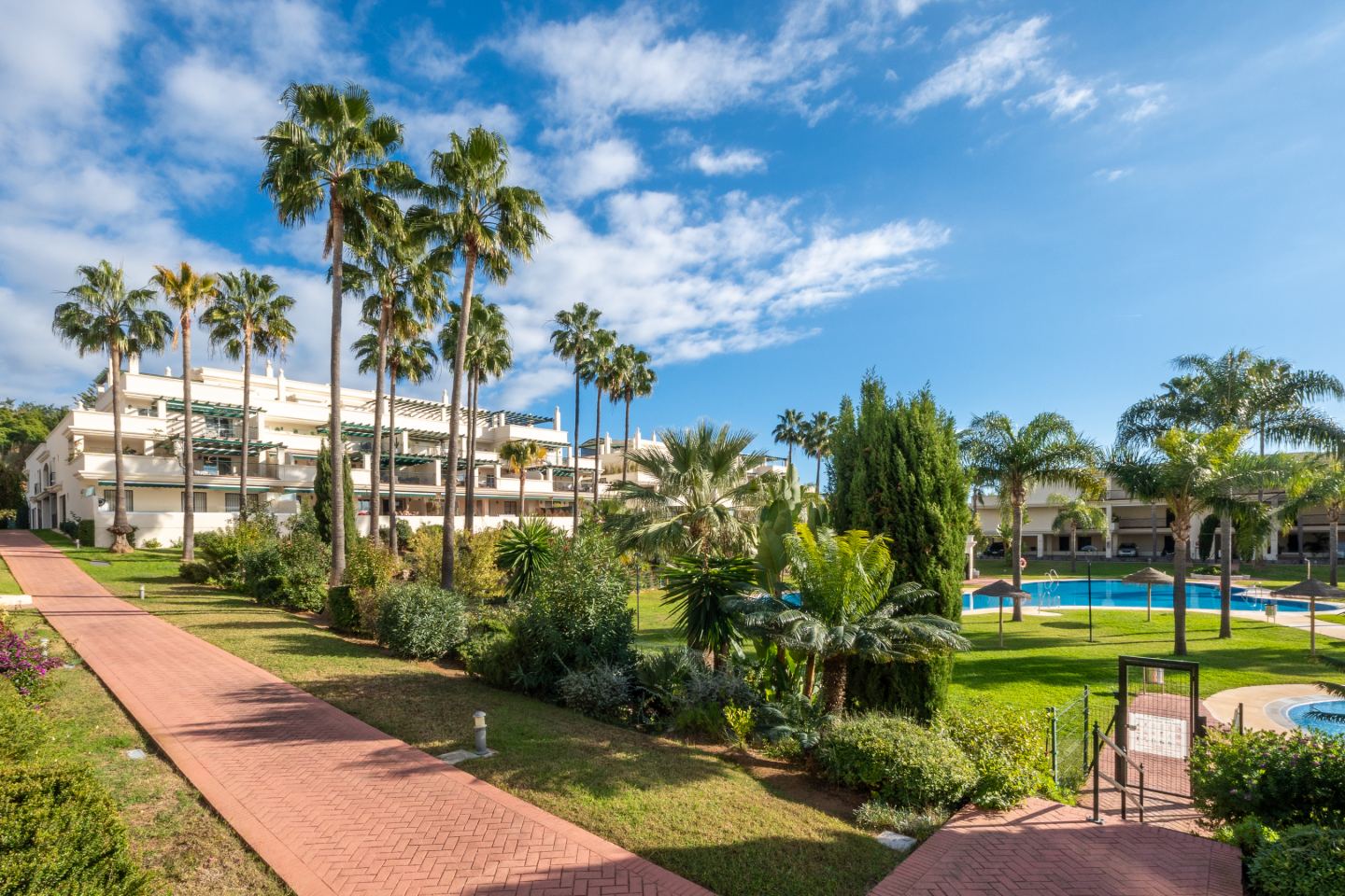 Ground floor apartment Nueva Andalucia — 22