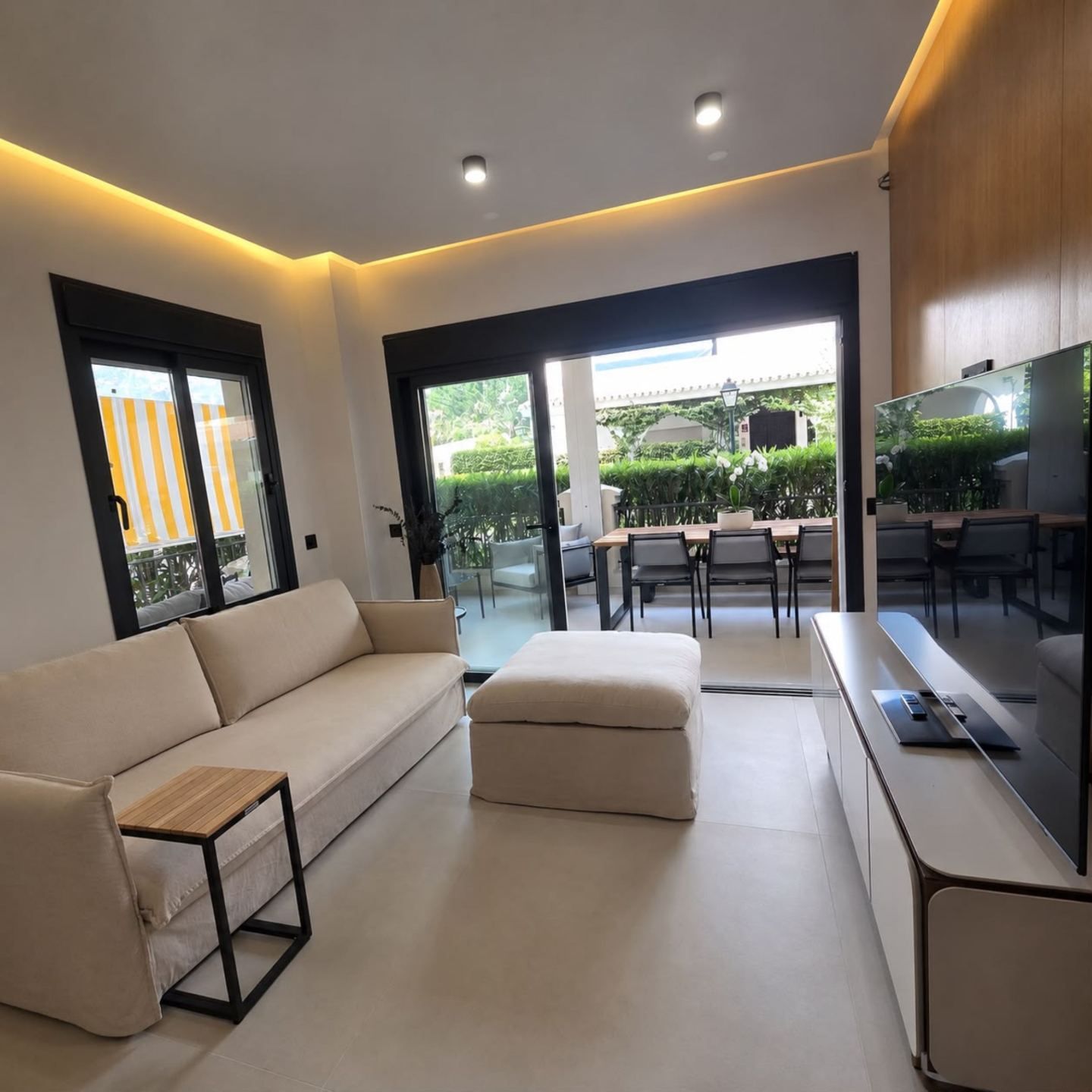 Appartement 2 chambres a Banus avec licence touristique — 1