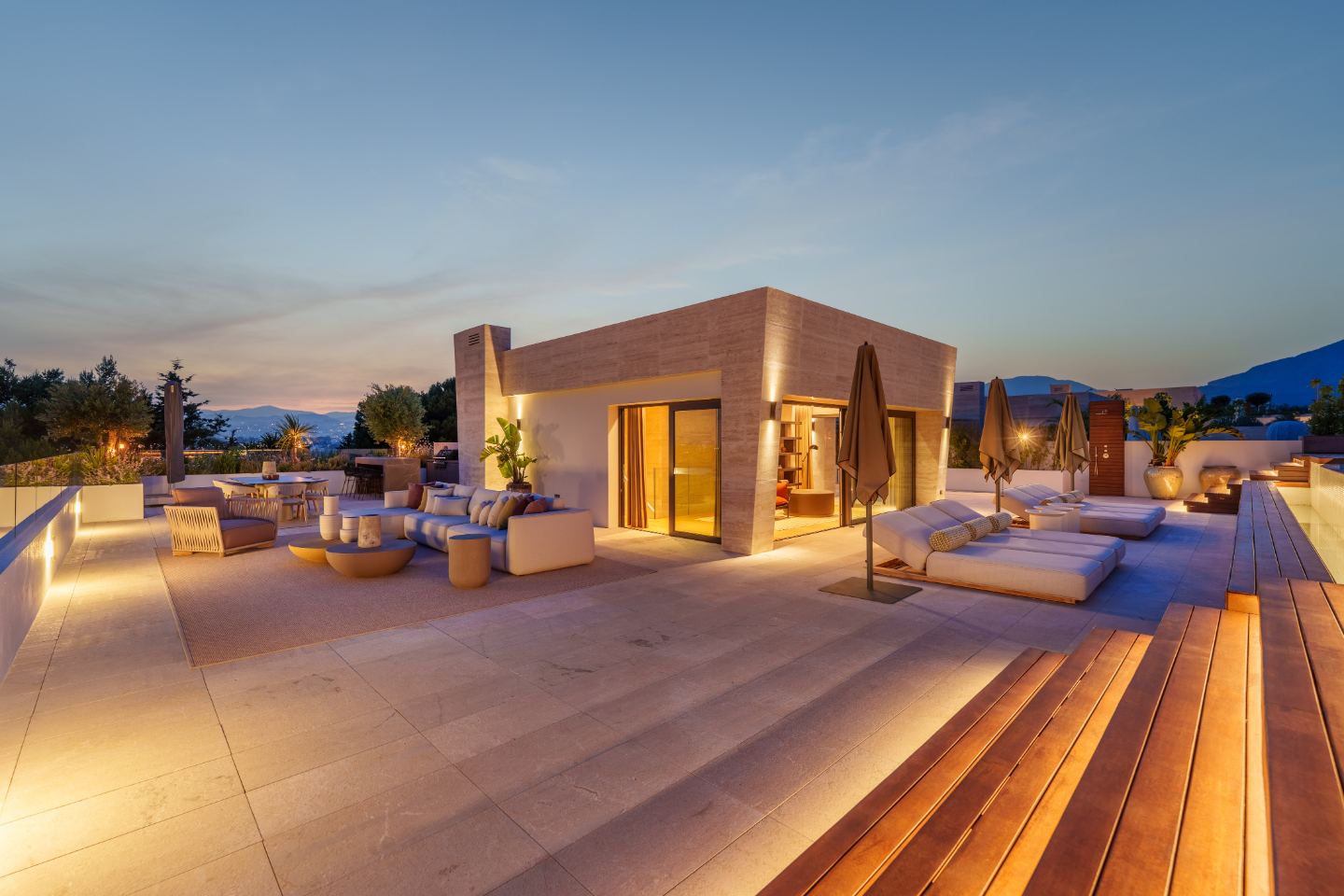 EPIC MARBELLA SKY VILLA — 4