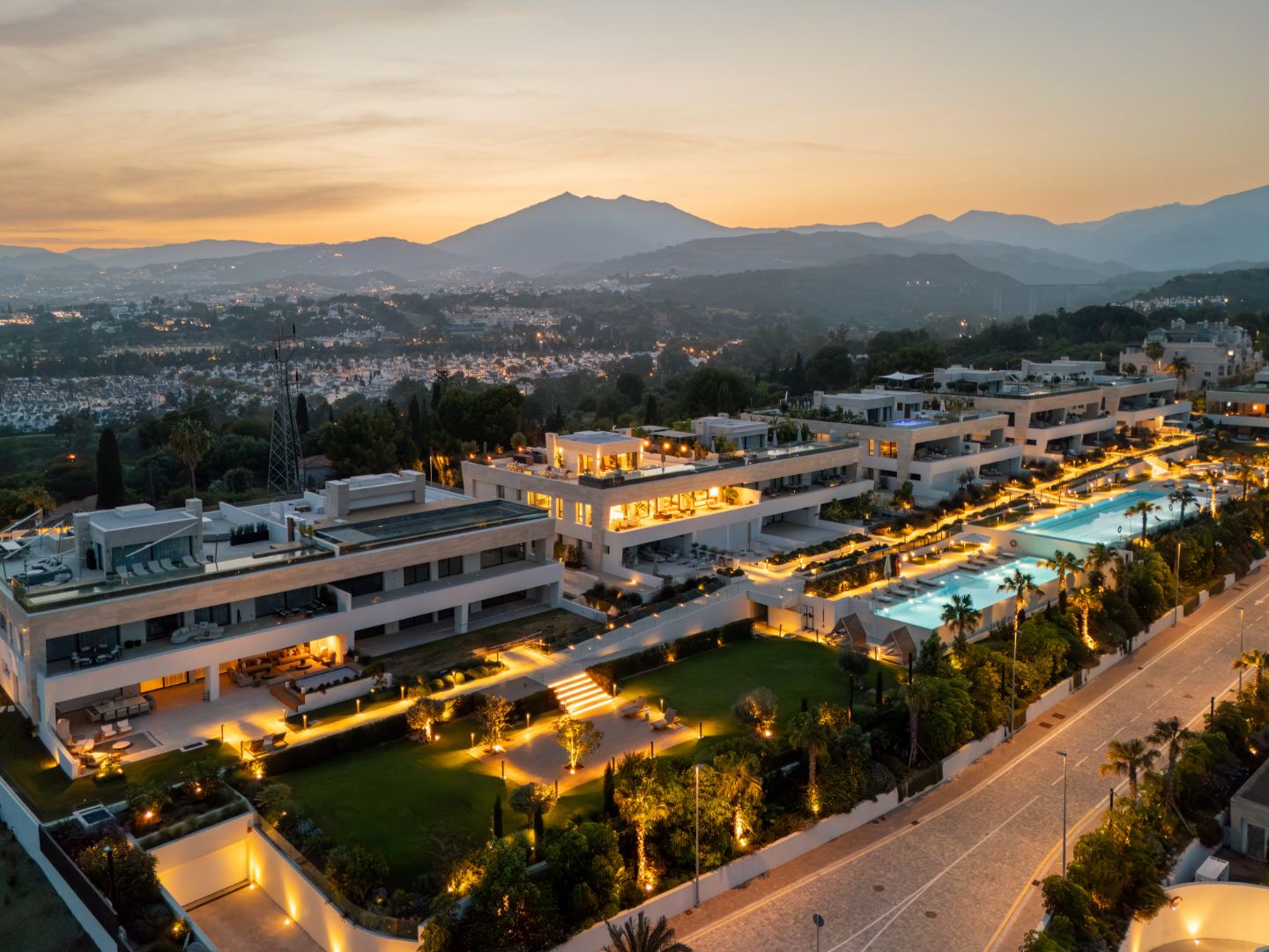 EPIC MARBELLA SKY VILLA — 29