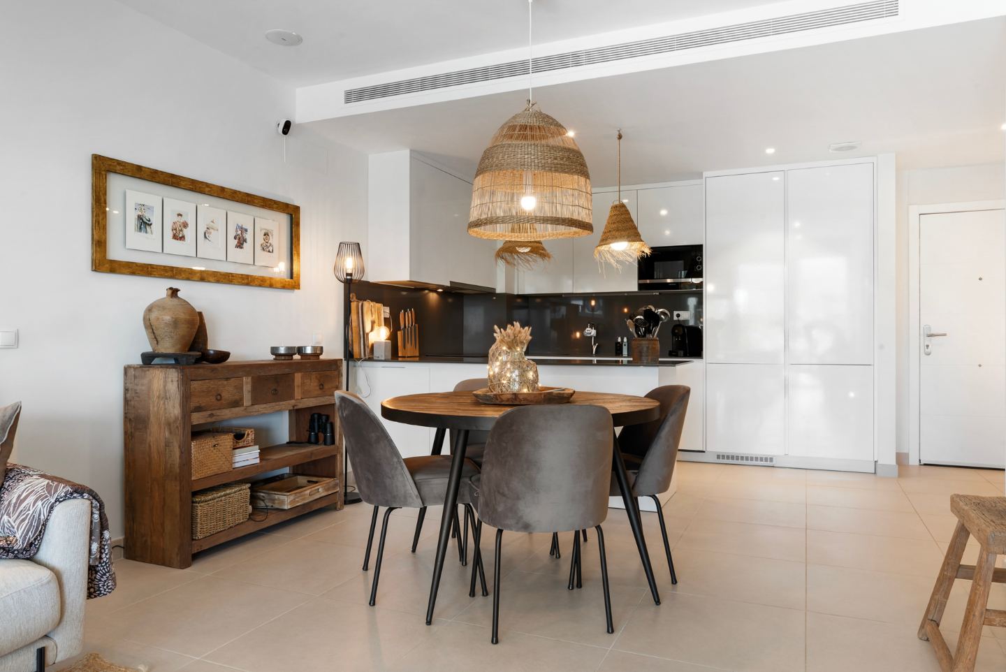 Rez-de-chaussée moderne avec jardin privé — 1