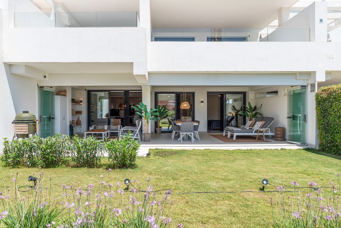 Rez-de-chaussée moderne avec jardin privé — 17