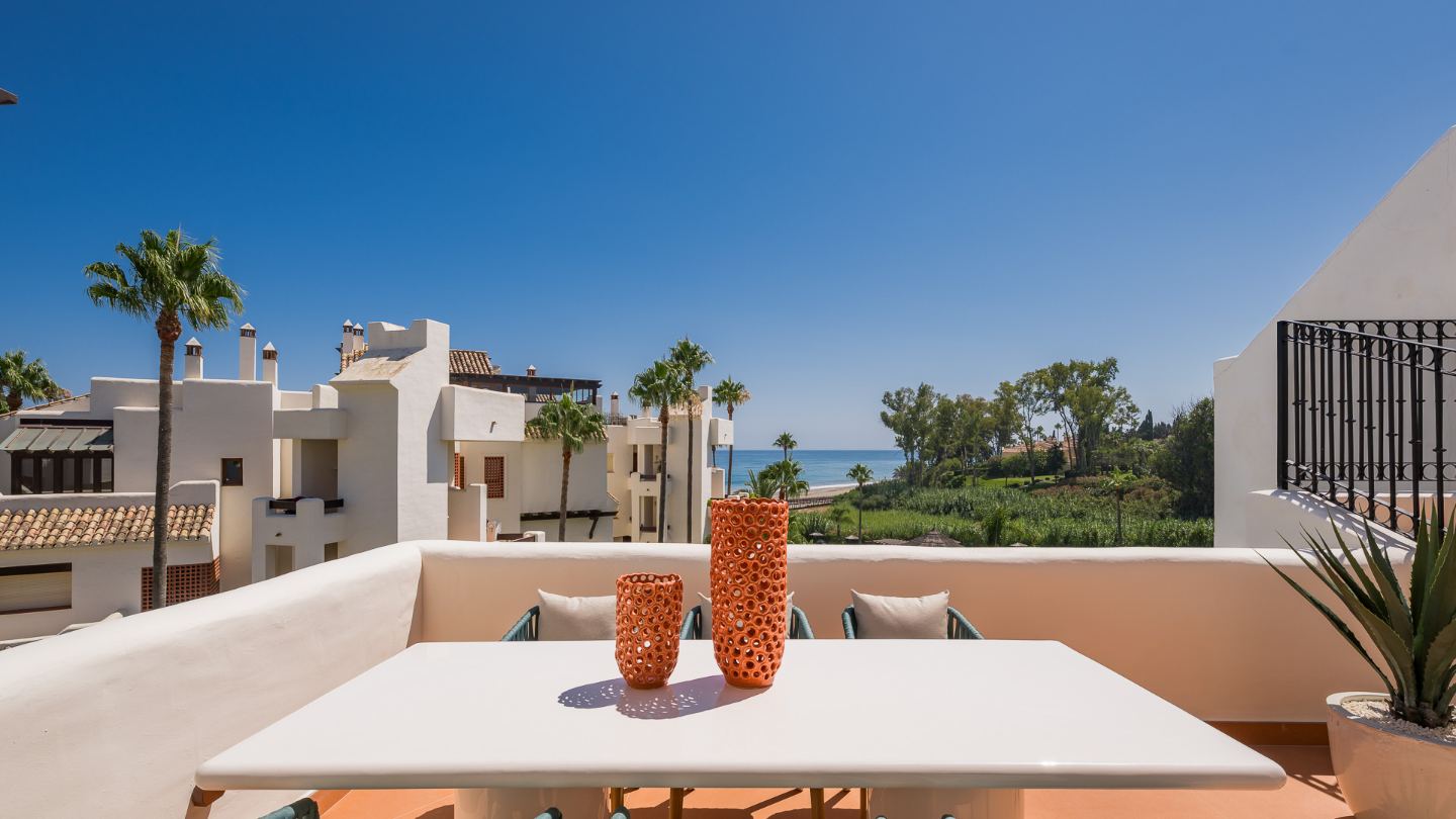 Dernier étage front de mer Estepona — 1