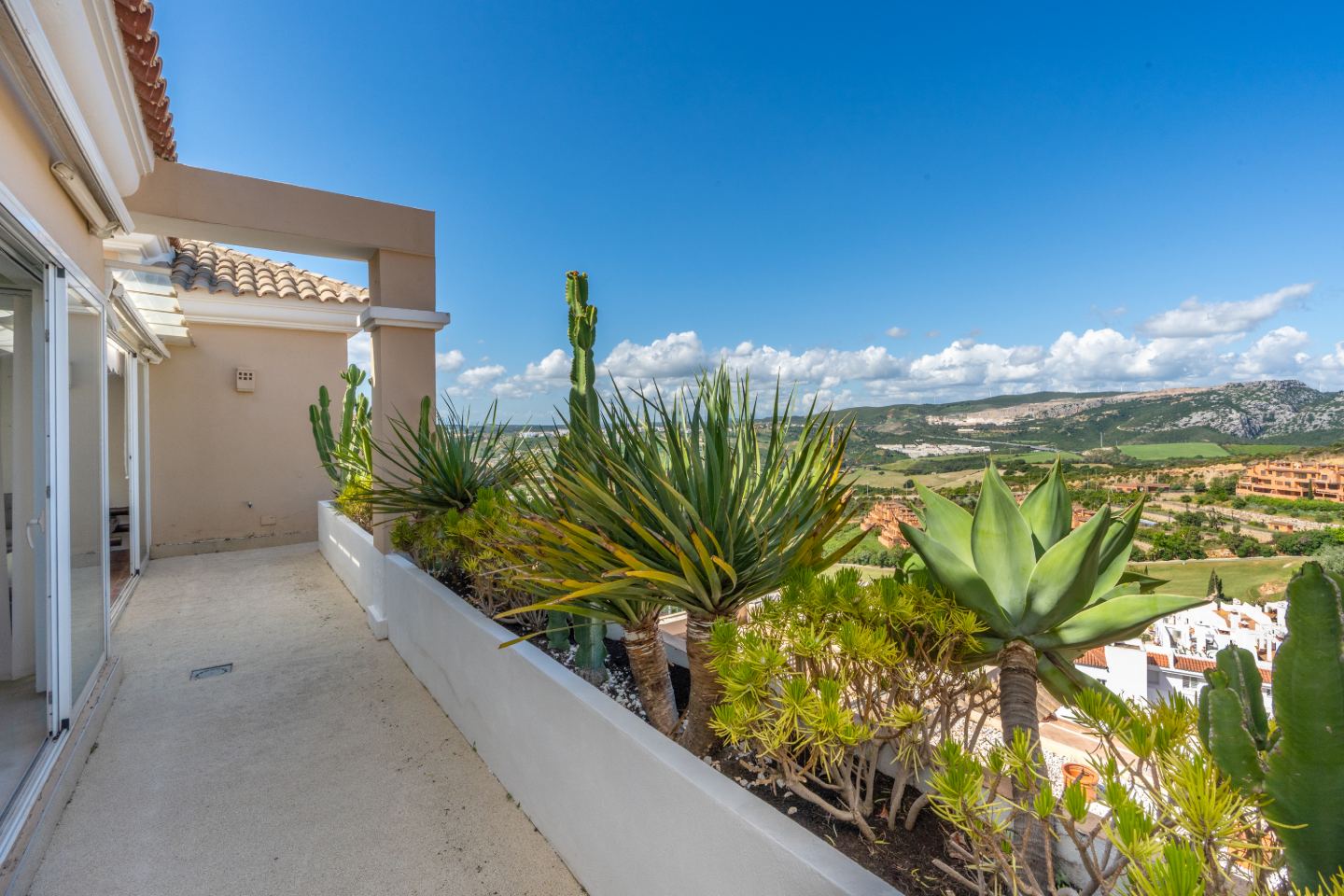 Penthouse sea view — 31