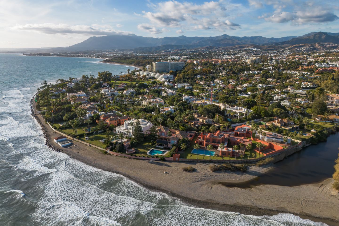 Villa Estepona distance de marche de la mer — 1