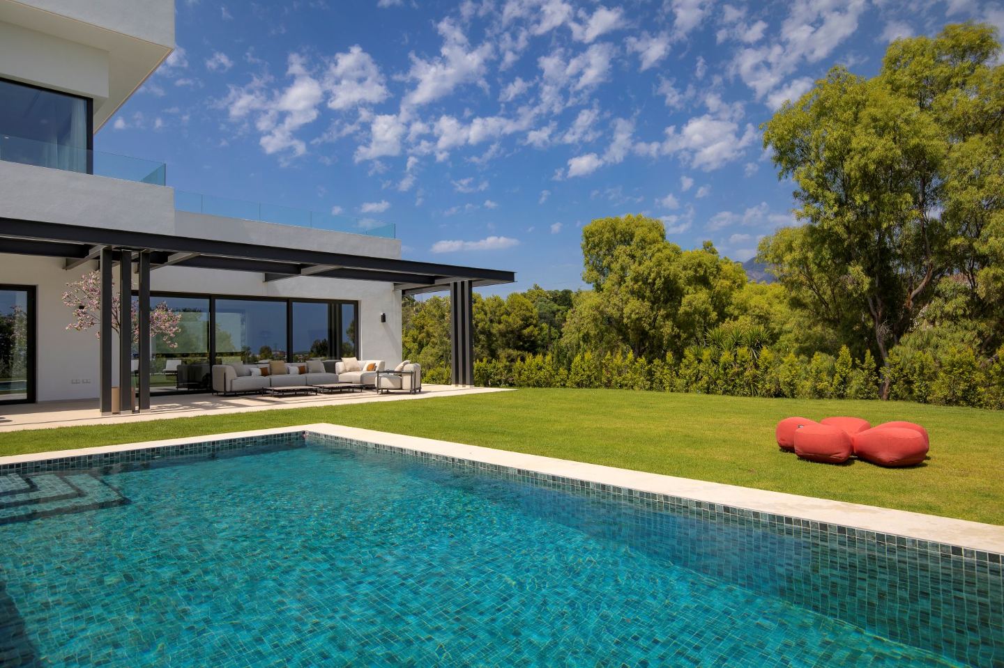 Villa moderne clé en main à Benahavís | Design haut de gamme et intimité — 3