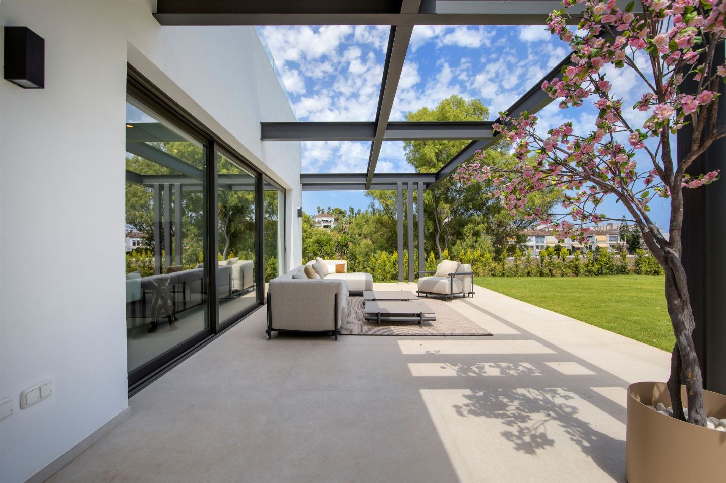 Villa moderne clé en main à Benahavís | Design haut de gamme et intimité — 18